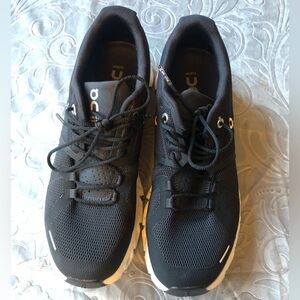 On Running Women’s Black and White  Sneakers